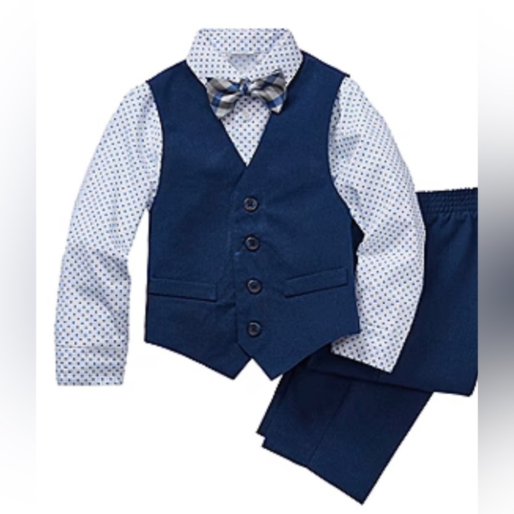 Van Heusen 4 pc. Suit set. Color Blue. Size 6